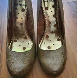 Womens Buckle shoes  size 8